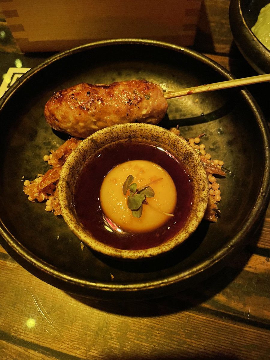 Versuhtyle tweet media