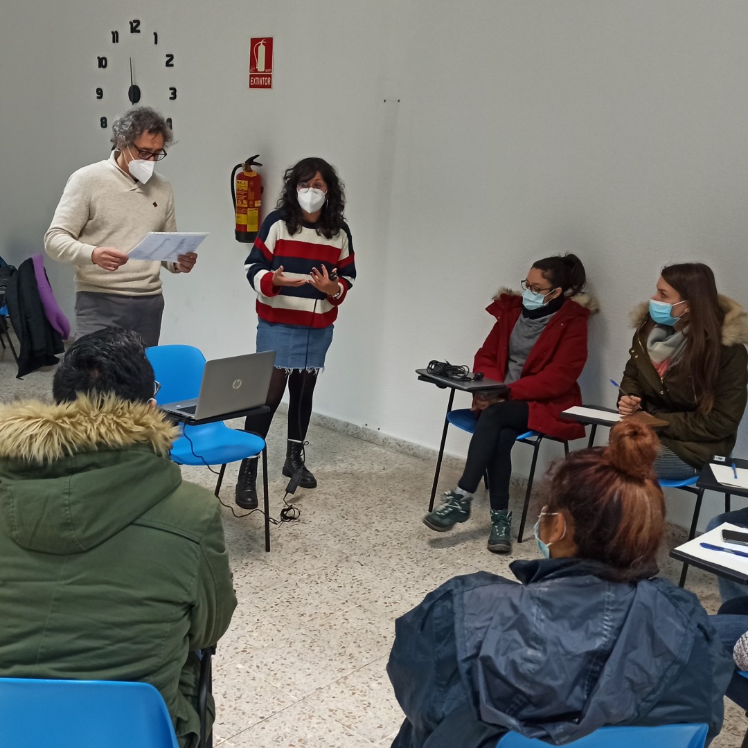 laruecaas's tweet photo. 😀😀 Trabajando y llevando la Tecnología Social a todos los rincones de la entidad. Hoy en el #enRuecaTech nos convertimos en una startup tecnológica. Pensamos en Digital, #transformandoVidasContigo #LaRuecaTecnológica https://t.co/mhqeyrTiaL