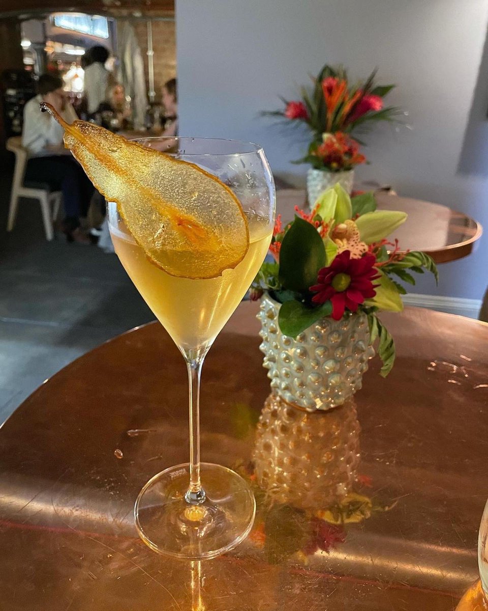 theAlbertDock's tweet photo. 🎄🍴Christmas on a plate. ⁠
⁠
Make your @LerpwlRest booking before its too late to enjoy their festive flavours. ⁠

#RoyalAlbertDock #Lerpwl #Restaurant #Seasonal #Fresh #BarrieBrothers #ChefsTable #DocksideDining⁠ #Christmas #FestiveFlavours https://t.co/ZT23190aTW