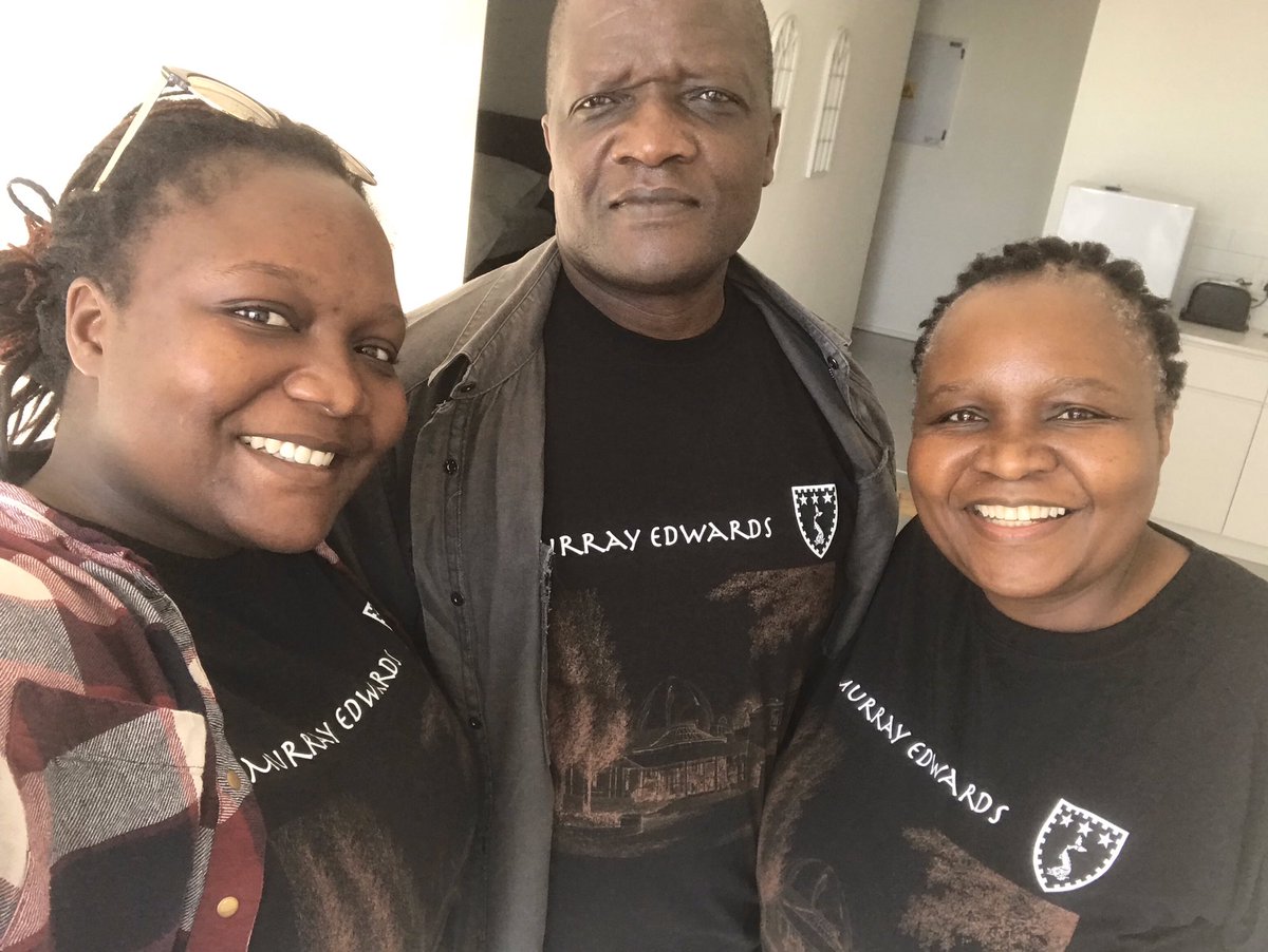 TapokaM's tweet photo. All I want for Christmas is... Dr Mkandawire x3! Excited to have defended my PhD and finally have picked up the family title! 240 characters is nowhere near enough to thank everyone particularly my supervisors @mariaduco @Berriman_mb4, colleagues &amp; collaborators, family &amp; friends https://t.co/upAn17iVlS