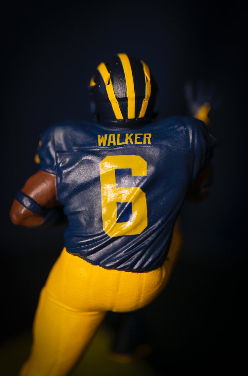 UMichFootball's tweet photo. The attention to detail.
#GoBlue // #SAYLE22 https://t.co/vln3iXNToH