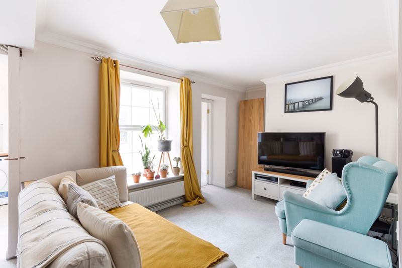 Alexander May tweet media