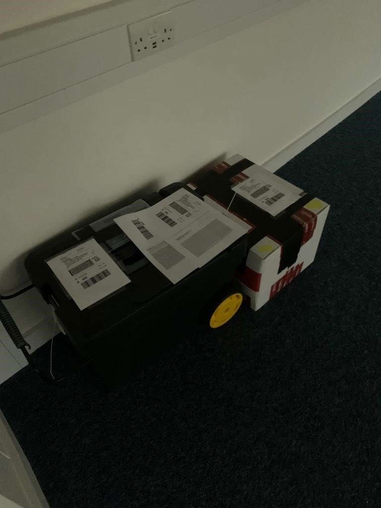 Sports_Timing's tweet photo. @FedExHelpEU Hi Jean

I replied to the DM with requested tracking numbers at 7:24am

These are the 2 boxes that have been waiting for collection since the 8th December https://t.co/z0tK0epHVB