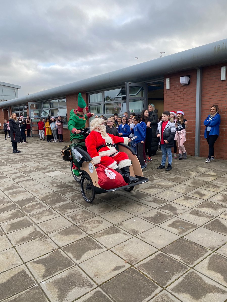 Broomhouse Primary 5 tweet media