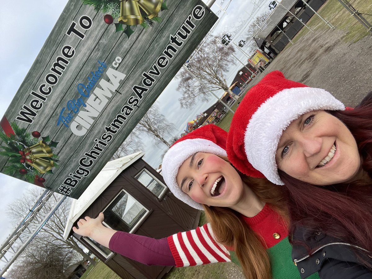 tambourinepr's tweet photo. Had some #festivefun with Mittens today from the @bigoutdoorevent #BigChristmasAdventure she showed me around @TrinityParkUK #santasgrotto #sortingoffice #trainstation #fairground #bigtop #panto It looks amazing! Book tickets at https://t.co/3excRhyvSX @EADT24 @ActualRadioUK https://t.co/L23svNL8iQ