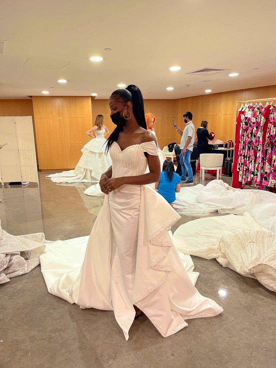 International fashion week 🇦🇪 
FS: <a href="/ifashionweekdu1/">International Fashion Week Dubai (IFWD)</a> 
Dsg: Miller Haute Couture 
Model: <a href="/JoyUbeku/">Joy Ubeku</a> 😁
#FashionWeek
