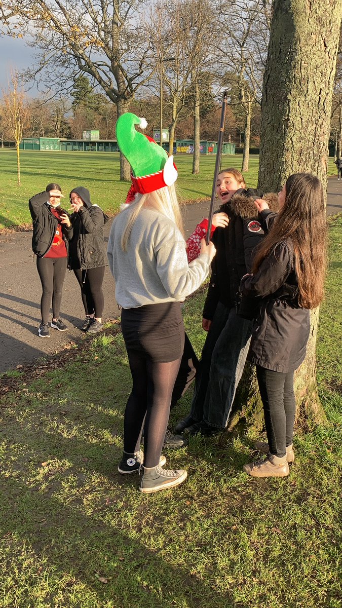 #broughtonsantawalk #homealone #3R1