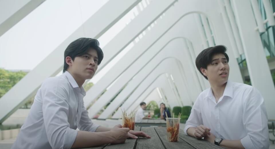 shaunalbao's tweet photo. Now I get it! That's why 😅😂🤣🥲
#BadBuddyUponTheSky
#BadBuddyTheSeries
#FishUponTheSky
#CrossOverSeries
#GMMTVMultiverse https://t.co/AjKrOB3igP