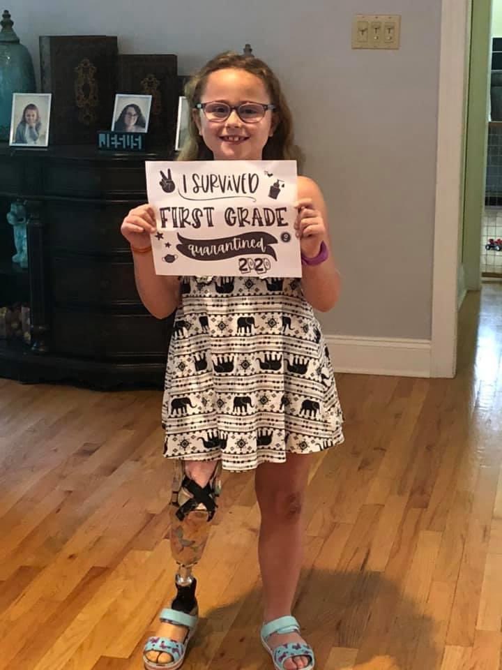 MikeyDubs70's tweet photo. Happy 9th Birthday to the bravest person I know. Future paralympics champion- my sister Danica. @DebraWellet @aflaxclark https://t.co/4u0YQlmyjO