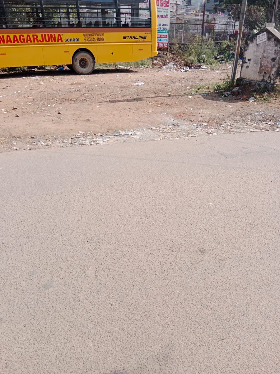 DC_LBNagar's tweet photo. @GHMCOnline @Nitish143__ @CommissionrGHMC @DC_Hayathnagar @GhmcAmoh3 Swacha Namaskaram 🙏,

Respected Sir,

Cleared grabage for mentioned location and strictly instructed Team to adhere rules.. 

@DC_Hayathnagar @AMOHC3 https://t.co/1FTQhmC2pt