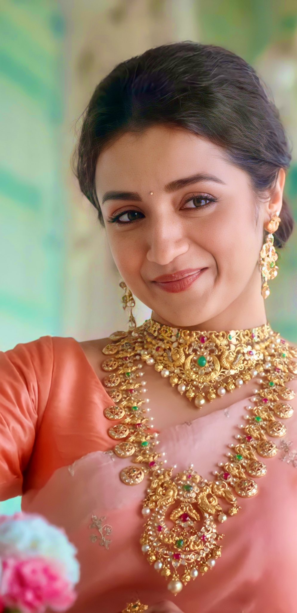 Cineulagam on X: The OG Synonym of Cuteness Overloaded❤️ அன்றும்..  இன்றும்.. என்றும் #Trisha 🫰🏼 #TrishaKrishnan #SouthqueenTrisha #Leo  #Cineulagam  / X