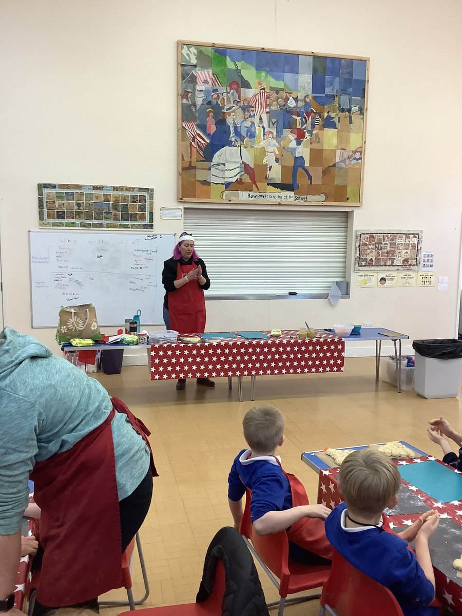SchoolReedness's tweet photo. Christmas cooking for the school and parents with @sarahcookstars and Andy. Christmas tree dough balls today to take home. They looked delicious and the smell of the garlic butter made us very hungry. https://t.co/Tu01sh6gHB