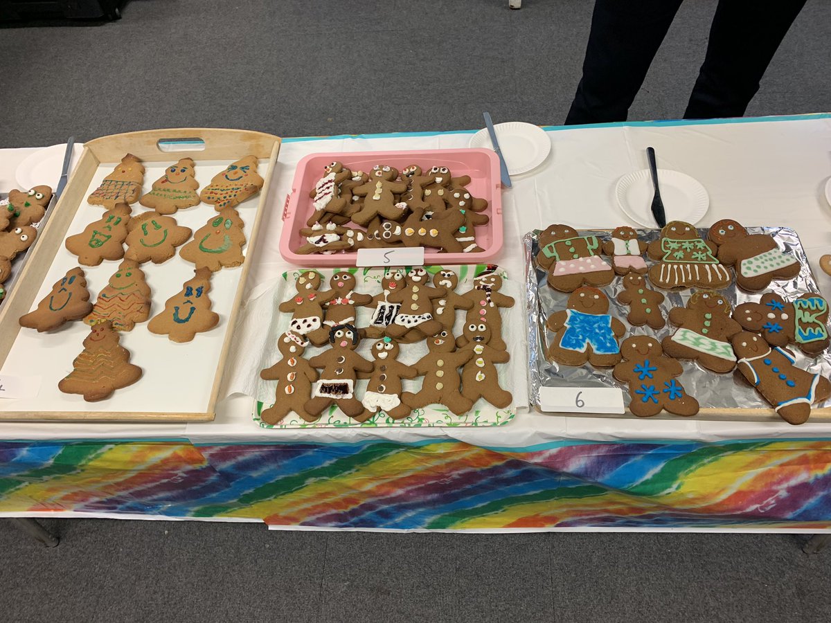 swakeleysschool's tweet photo. A touch of festive cheer with our Christmas Staff Great House Bake Off! Fab entries with top prize to Mrs Basra RP (no 1) 2nd to Mr Green MC (no 7) and 3rd to Mrs Yates JA (no 8).  Congratulations to all and Happy Christmas! https://t.co/JfThaTIqOh