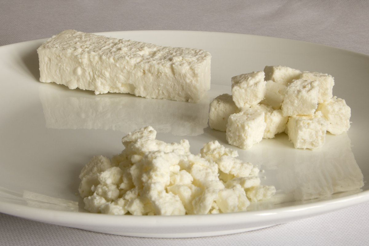 One of our growth areas is in Halloumi and Feta. 

Popular formats for hot sandwiches include Halloumi slices, in a range of sizes, along with Feta crumb and Feta cubes.
#Cheese
ow.ly/E2TE50FSrJm