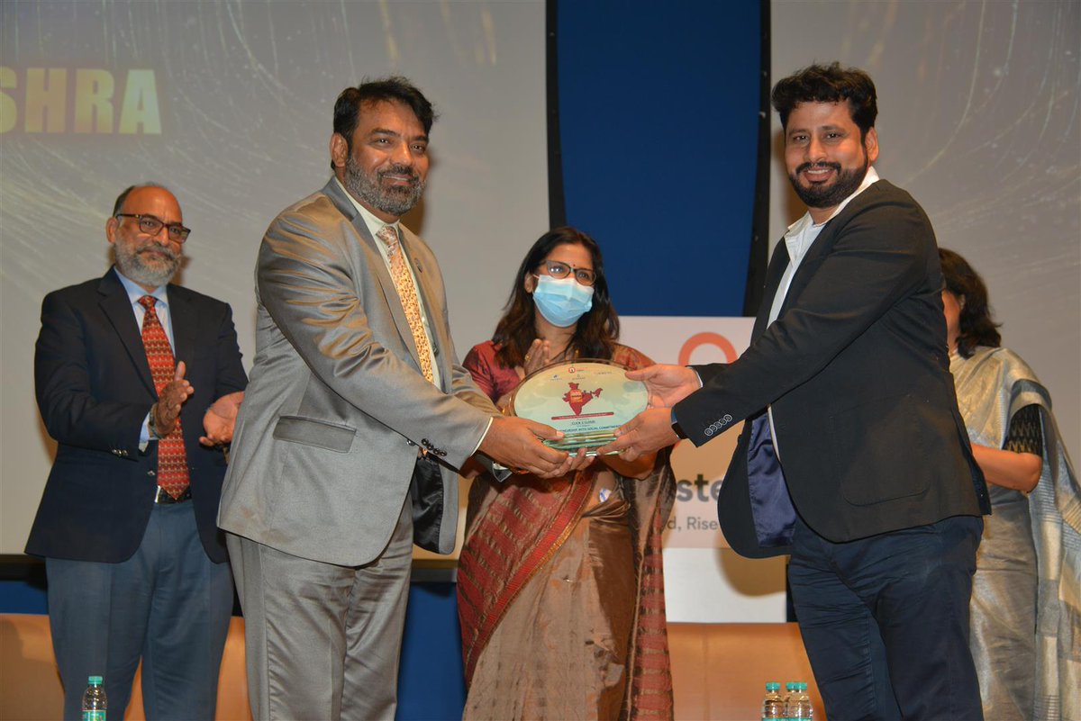 click2cloudinc's tweet photo. Check out a few award ceremony highlights from Global Nagpur Summit 2021
#globalnagpursummit #awardceremony #nagpurfirst https://t.co/cXuiKBZFDv