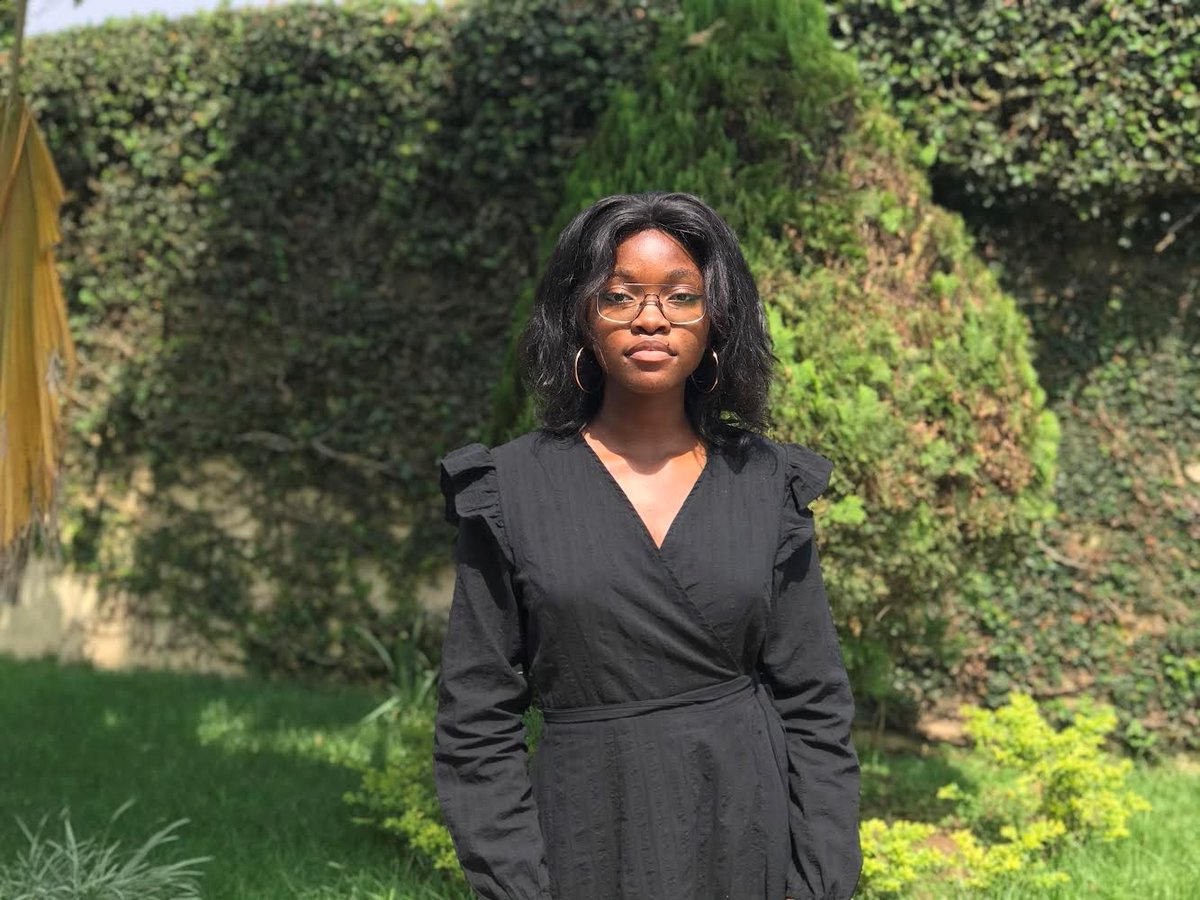 UKinCameroon's tweet photo. 🎊Ladies &amp; gentlemen, we  present  to you Ms Xaviera Nguefo Kowo, a Robot Creator who has developed a robot to reduce waste in public spaces in #Cameroon . 
@XavieraKowo is 205th Commonwealth @PointofLight. She'll receive her award in early 2022. 🎊BRAVO!
 https://t.co/lPTVjI68n3 https://t.co/PlfNXNgaqG