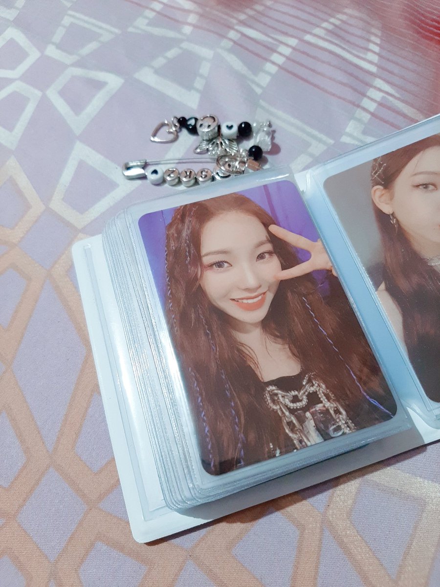 4AESKZ's tweet photo. '*โข.ยธโก #4aeskzmails โกยธ.โข*'
finally a karina hq pc haver na ๐ฅบ thank you so much @swithkiss for packing it safely! ๐
โฐโโค #fromiskye https://t.co/gAEliYlryE