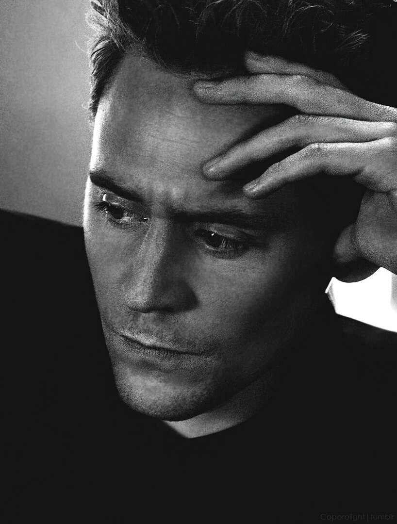 Always by your side.
This is a promise.
#TomHiddleston #TomHiddlestonArmy #TomHiddlestonSupoort #Loki #Hiddleston #Marvel