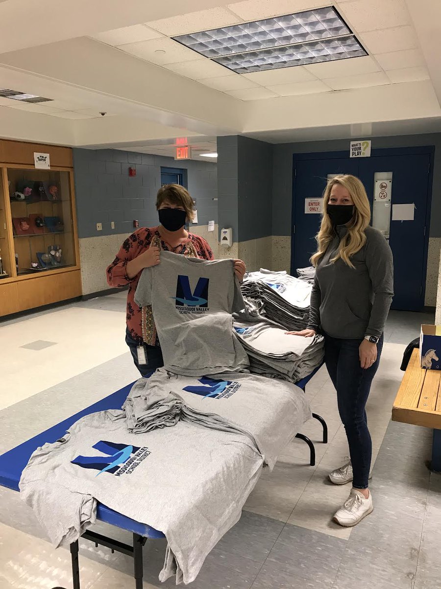 Community-building is in full force in the <a href="/MissisquoiSD/">Missisquoi Valley School District</a>  today as all students and staff receive MVSD t-shirts! Thank you to our awesome central office for organizing this! <a href="/Readwritevt/">Kosha Patel</a> @Educate4ward <a href="/VTPBIS/">Vermont PBIS</a> <a href="/VTEducation/">Vermont Agency of Education</a> <a href="/ThisIsVTed/">This Is Vermont Ed</a> <a href="/SwantonSchool/">Swanton School</a> <a href="/vtprincipals/">VT Principals' Assoc</a> <a href="/JulieRegimbal/">Julie Regimbal</a>
