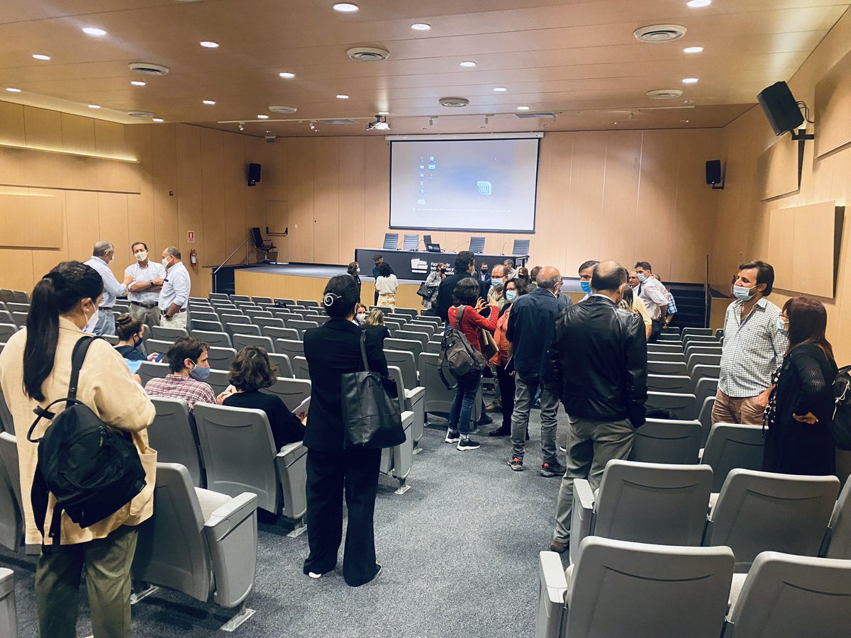 MAramendia's tweet photo. Por empezar el Primer Taller de Análisis y Sistematización de las lecciones aprendidas al cumplirse 10 años del #PENCTI- Plan Estratégico Nacional de Ciencia, Tecnología e Innovación @conicyt. Gracias @Udelaruy por recibirnos! https://t.co/HqwS0oUkwa