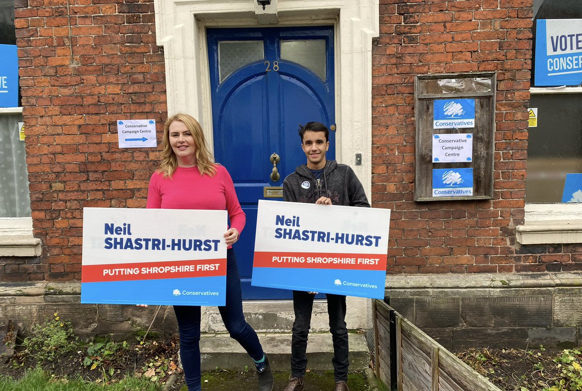 WendyMaisey's tweet photo. Great to see colleagues in North Shropshire today from Warrington Federation. Positive conversations on the doorsteps of Wem and Ellesmere. Out supporting our candidate @DrNShastriHurst @MrAndy_Carter @mirfin_theo midlands region and @CWOwestmidlands @masala_monday @coleman_21 https://t.co/7puLACkdbo