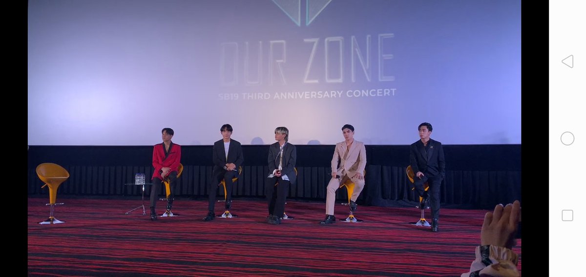 urlovekeun's tweet photo. FROM THIS                                TO THIS
PRESSCON:                            PRESSCON: https://t.co/MWKqlK388B