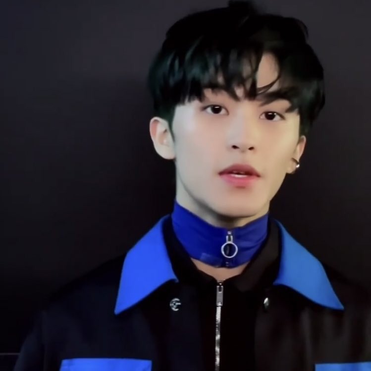 LMKLOOK's tweet photo. 💙🖤 https://t.co/BG4jwuxtFJ