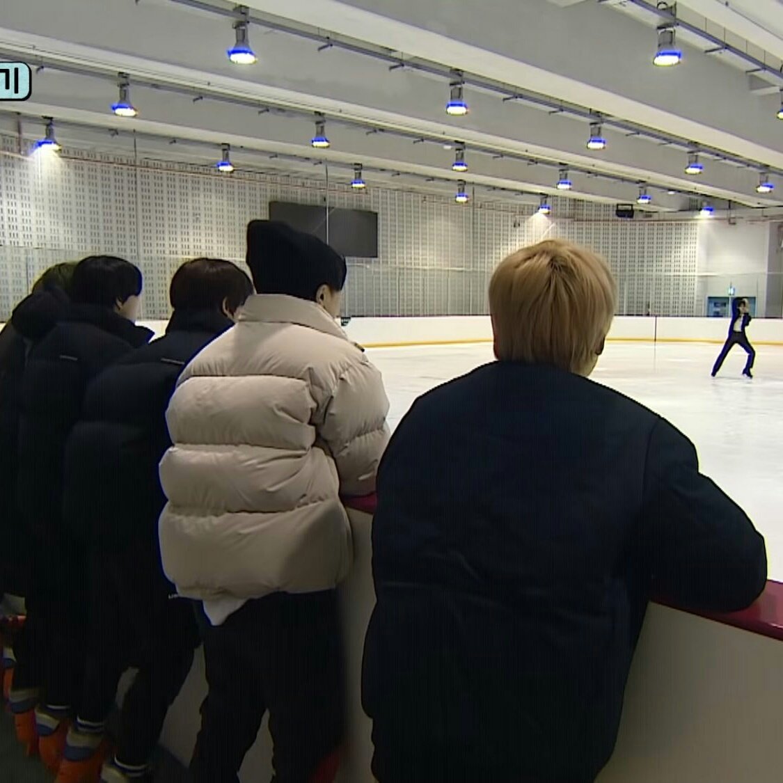 sunghoon's no.1        sunghoon's no.1                 
supporter before      supporter now