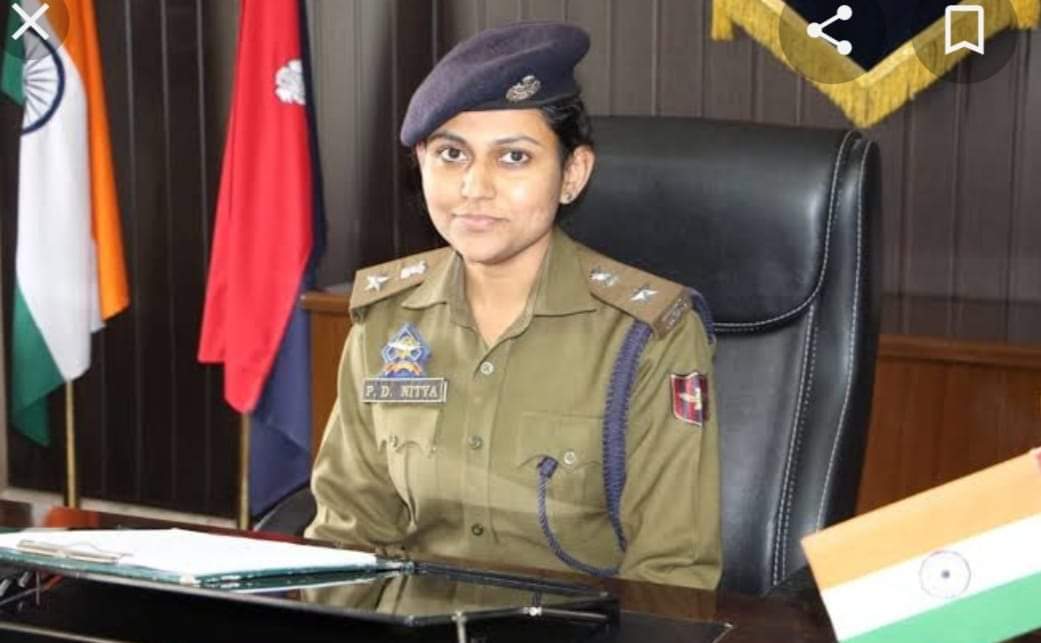 AkashBalwal's tweet photo. SSP,Ramban @pdnitya has done remarkable job to curb crime especially drug trafficking in district.Public appreciated his work in Ramban.
@JmuKmrPolice
@dcramban
@DisttRamban
@youngbitesjammu https://t.co/FqaNNz1zA4