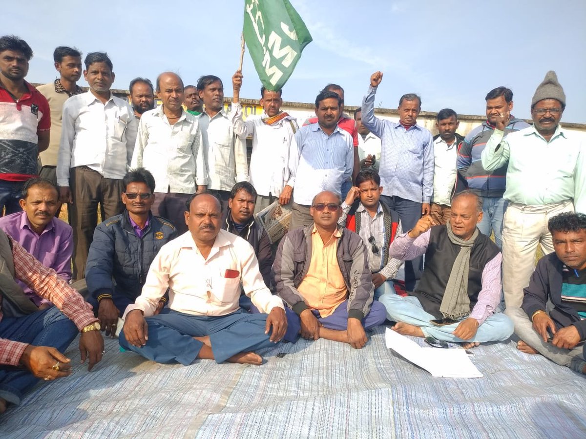 JmmNirsha's tweet photo. निरसा विधानसभा अंतर्गत केलियासोल प्रखण्ड समिति का विस्तारीकरण बैठक प्रखण्ड अध्यक्ष श्री ठाकुर माझी (विजय सोरेन) जी के अध्यक्षता में सम्पन्न हुआ। @HemantSorenJMM @ChampaiSoren @mahato_mathura @ProfStephenM @JmmJharkhand @JMM_Dhanbad @JMMrameshtudu @kumarsudivya @prabhatkhabar https://t.co/BnAANrI9Ut