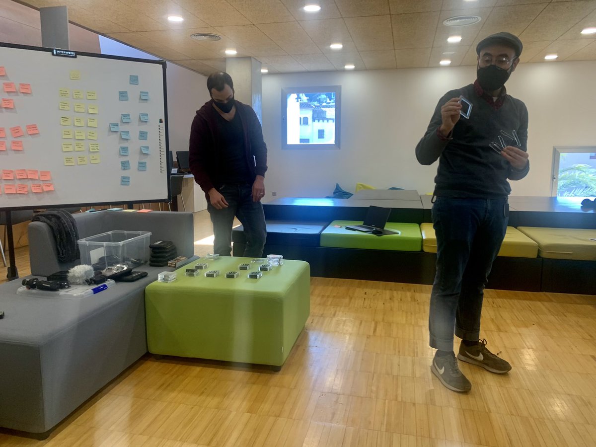 irenepradesg64's tweet photo. Taller MAPA DEL SILENCI

Cap al redisseny sonor col·laboratiu de la biblioteca: debat col·lectiu sobre els entorns sonors de la biblioteca
A càrrec de Víctor Jiménez i Marc Aguilar, de la cooperativa Bit Lab Cultural
@bibliotecamd @bibliotequescat  #BibLab https://t.co/n6esTSKxLa