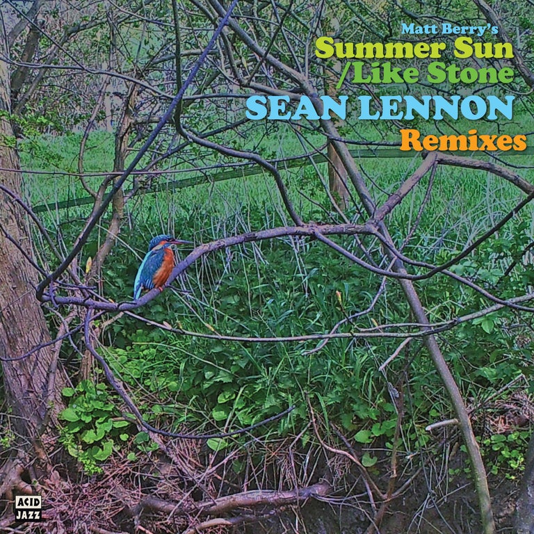 After a busy, successful and critically acclaimed year Matt Berry offers one final salvo to his fans. A unique ltd edition 12 inch single of Summer Sun and Like Stone, his two collaborations with Sean Ono Lennon. Pre-order here >> bit.ly/31Uq2Pn