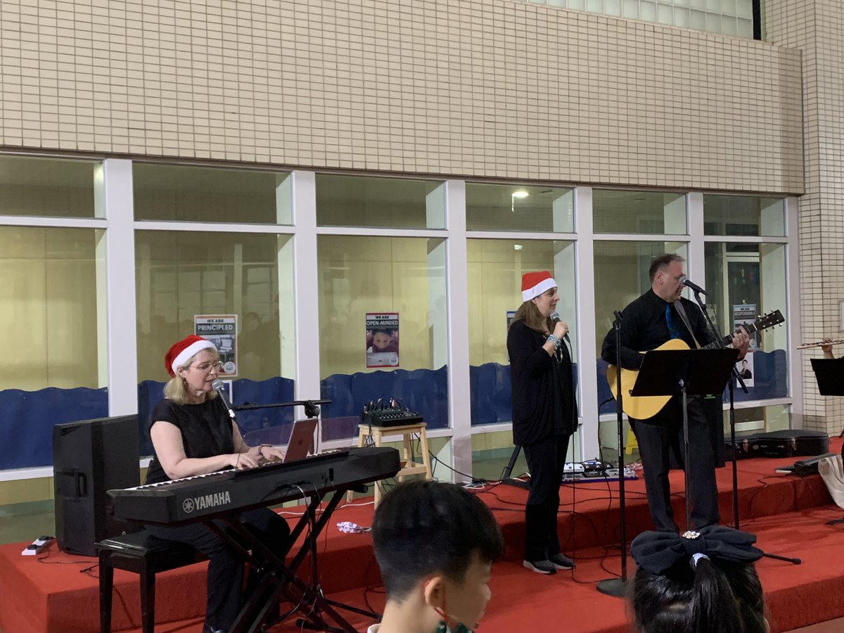 HiedeSchmidt's tweet photo. What a wonderful day at TIS! First, Kindergarten Winter Funderland!  Then, Secret Santa reveals! Lastly, the third Christmas event of the day, Winter Wonderland!  @TISMacao #Community #GrowingWithGrit #Christmas #Grateful #blessed https://t.co/2jqvFpFG0u