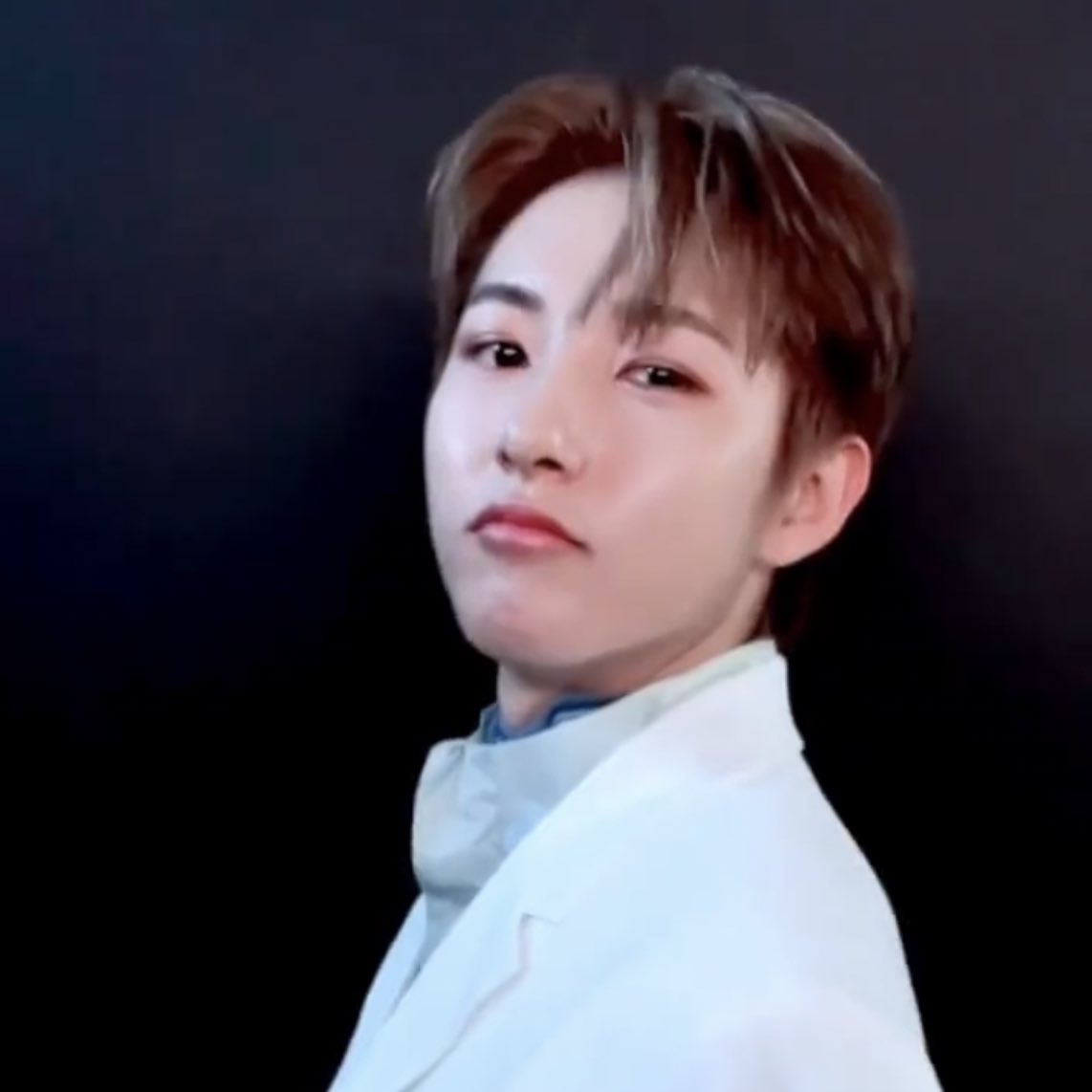 integrity_323's tweet photo. 위풍당당 오리입뚤 https://t.co/E6NUD0WHko