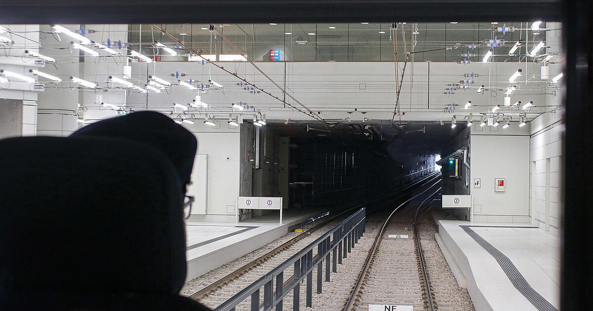 kanews's tweet photo. Der Grund für den Stromausfall im U-Strab-Tunnel ist geklärt. Doch was könnte das für die Zukunft bedeuten? 🚋
https://t.co/P6JpccxzVo
#Karlsruhe #kanews #kombilösung #ustrab #tunnel #kvv https://t.co/G0eSeXxNxY