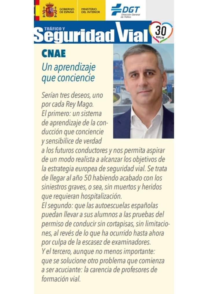 Gaby46319382's tweet photo. Diganos señor Lorca, como va a solucionar la falta de profesores? Si firman un convenio empeorando el que  hay, cosa que ya es difícil? No tienen vergüenza, ni usted, ni sus secuaces firmantes del convenio ni los sindicatos allí presentes
@InfoCnae @gualix_jesus @Carlos_Quiros_B https://t.co/tfg3fcwTPk