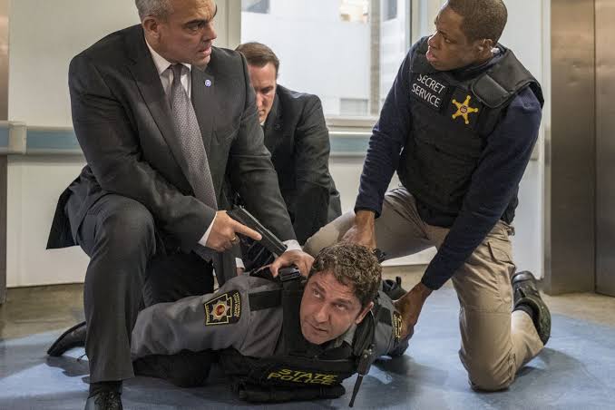 Падения х. Падения х. Джерард батлер и аарон экхарт. Майкл беннинг. Падение олимпа картина.