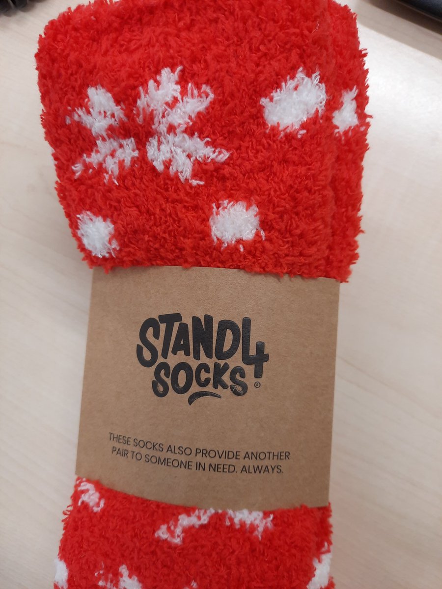 StPeterStPaul_'s tweet photo. Just received these beautiful, snuggly socks from the Head,what a fab gift!For every pair bought a pair is given to the homeless , please support @Stand4Socks #SockOn #GlobalGoals #beingthankful https://t.co/3FWgrXzZPU