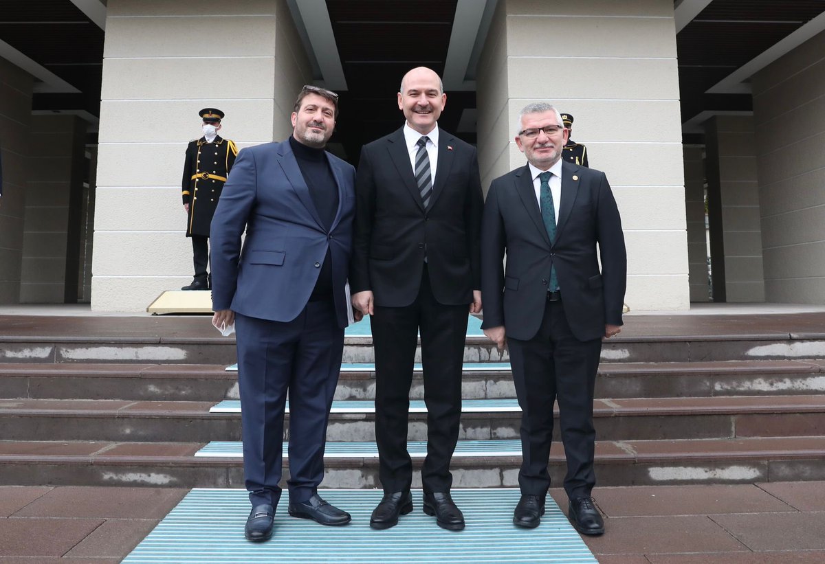 Devletinin Emrinde, Milletinin hizmetinde…

İyiki varsınız..