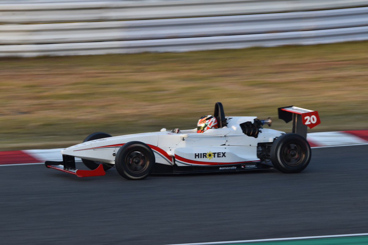 oki_kazuki's tweet photo. スーパーFJ 日本一決定戦
48台参戦
予選 グループB 8位
レグ1 グループB 6位
決勝 12位スタート 総合8位
今年一年の締めくくりとしてスーパーFJ日本一決定戦に参戦しました。
写真提供
@youki_GAS10 さん
#スーパーfj #スーパーfj日本一決定戦 #m2engineering #hirotex #monocolle https://t.co/kQYJ5xJnoB