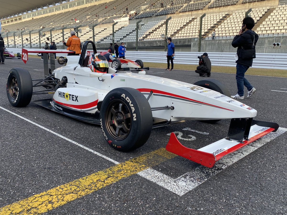 oki_kazuki's tweet photo. スーパーFJ 日本一決定戦
48台参戦
予選 グループB 8位
レグ1 グループB 6位
決勝 12位スタート 総合8位
今年一年の締めくくりとしてスーパーFJ日本一決定戦に参戦しました。
写真提供
@youki_GAS10 さん
#スーパーfj #スーパーfj日本一決定戦 #m2engineering #hirotex #monocolle https://t.co/kQYJ5xJnoB