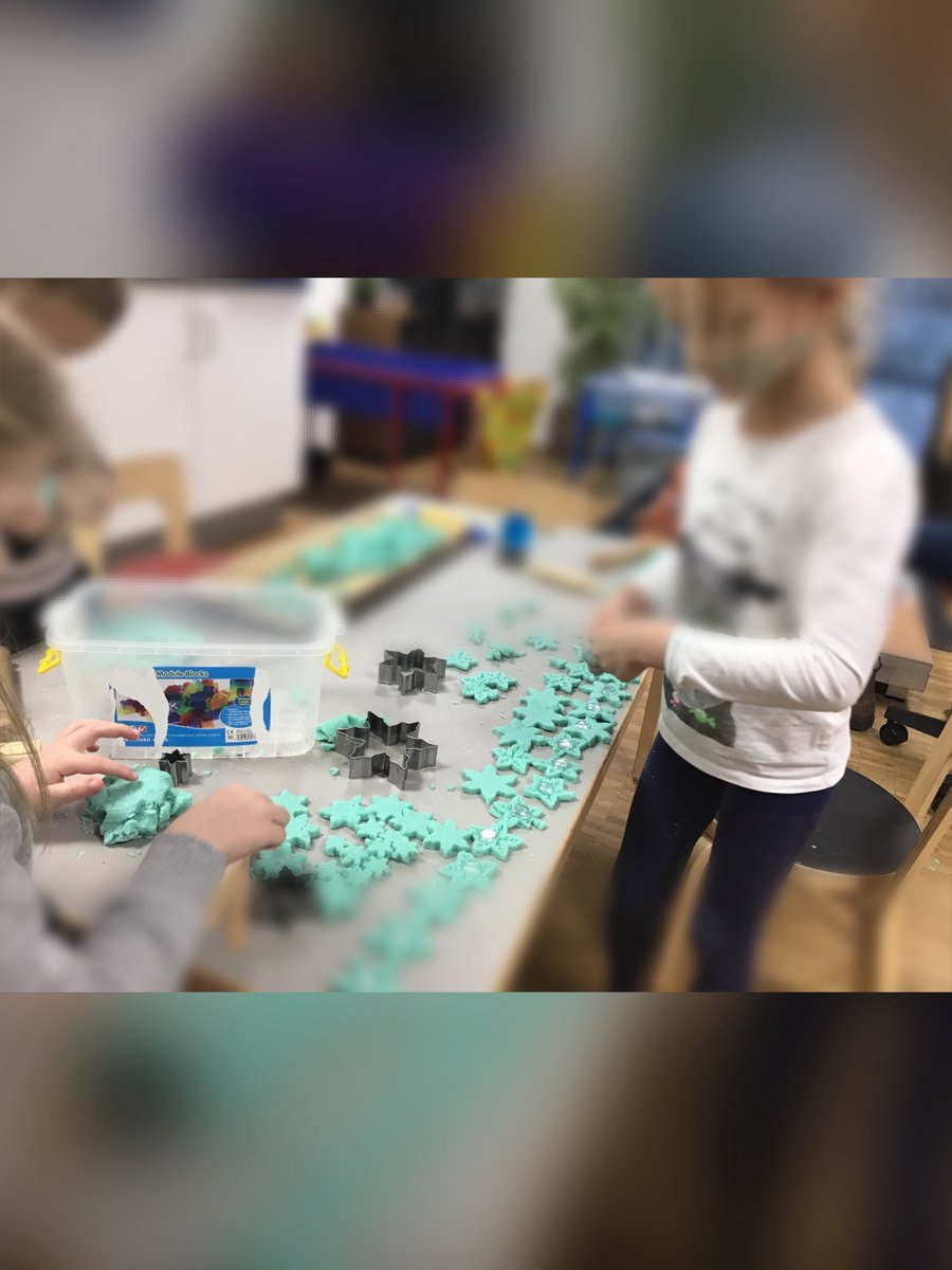 CisPreK's tweet photo. Pre-k B: Math through play look like @CISDK: measuring the ingredients needed to make playdough, thinking about shapes as we choose a cookie cutter and then counting our creations. How many snowflakes do you see? #math #learningthroughplay #ibearlylearner #pypplay https://t.co/PvRZgexKgb