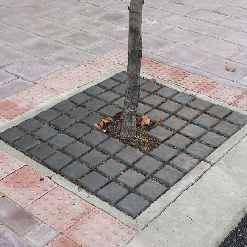 FORJAS_es's tweet photo. Por su gran resistencia a la humedad, son aptas para ambientes marinos. Elevada protección a los rayos UV. 
Sin mantenimiento, no se astilla, no precisa repintado y está libre de agentes contaminantes. 

#Forjas #urbanfurniture #urbanequipment #mobiliariourbano #alcorque https://t.co/9aShPSlEIC