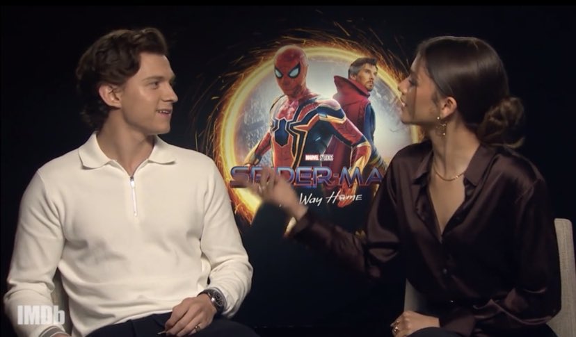 tomdayarchive's tweet photo. just tom and zendaya looking at each other https://t.co/Qc72IwWVbq