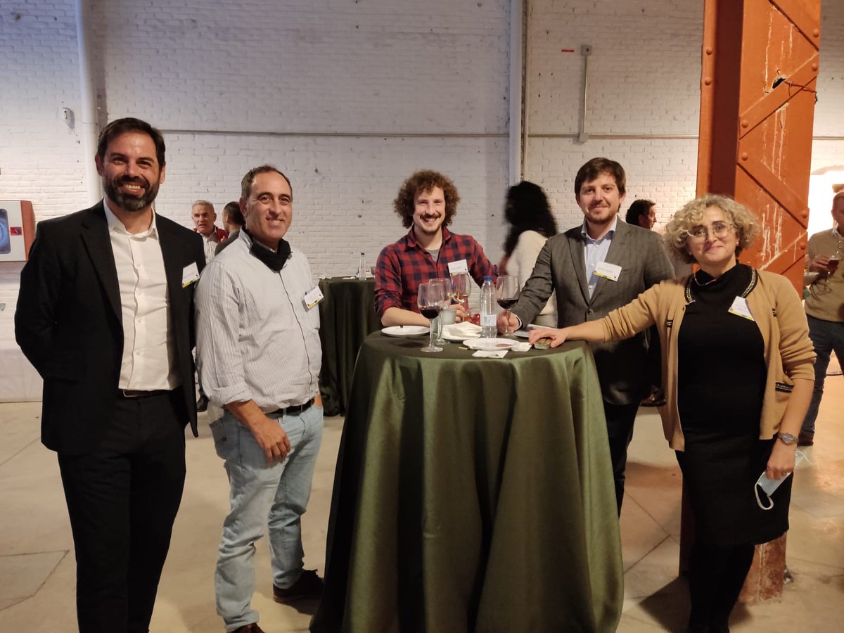 Ayer disfrutamos del VI Encuentro de Agripoolers de <a href="/acodea_/">Acodea</a> , agradecidos de poder hacerlo presencial, gracias agripoolers y cooperativas por la implicación, compartir vuestra experiencia y contagiar vuestro entusiasmo, y a quienes no pudieron venir, os echamos de menos!
