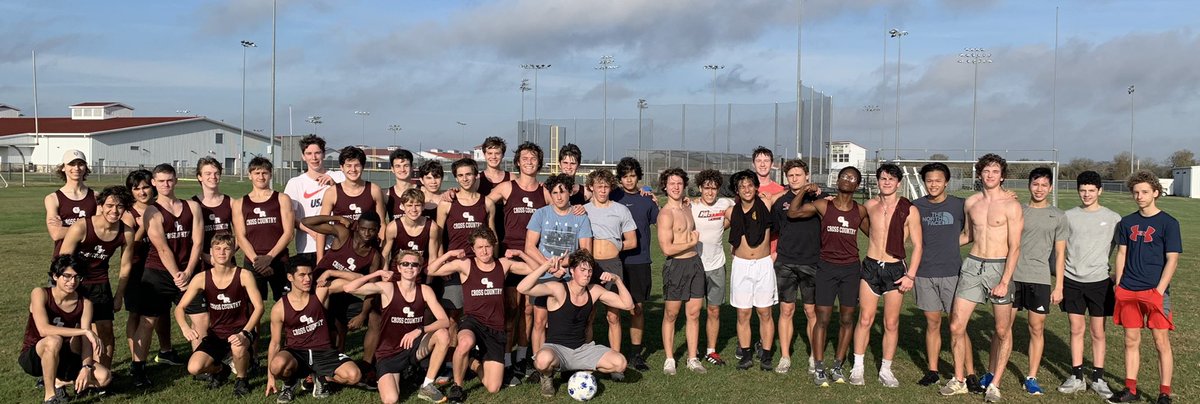 We started a new tradition this year! The girls and guys XC & Swim Teams played a friendly soccer game as their fall semester final exam!”. Everyone had fun & no one got hurt! Girl swim won 3-2 while the boys XC won 2-1. Dodgeball next year! #WeAreGR @WeAreGRHS 🏊🏻‍♀️ 🏃🏻‍♀️ 🏊🏻‍♂️