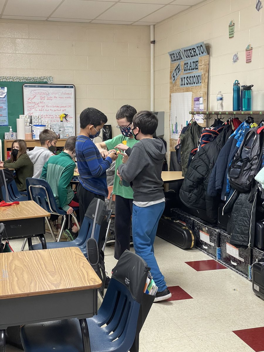 MsSFlak's tweet photo. 40 Book Challenge game day! Great job getting your reading done 5G #glenoaksschool https://t.co/pp2HjC4REE