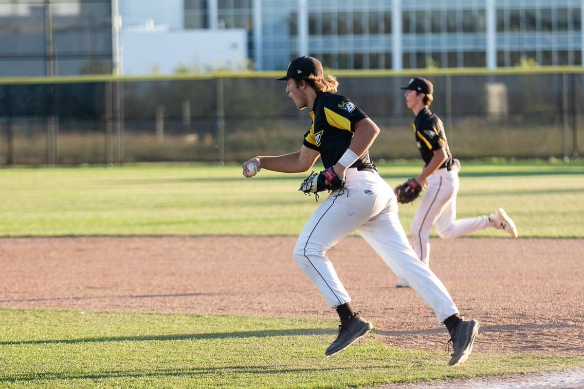 calgary_bucks's tweet photo. Huge Congratulations to Joey Gagnon 2022 1B/OF on his commitment to Western Oklahoma State College! We are very proud of you and can’t wait to see what the next chapter in your career has in store! Once a Buck always a Buck! #Signed #GoBucks https://t.co/x5ImxSczgi