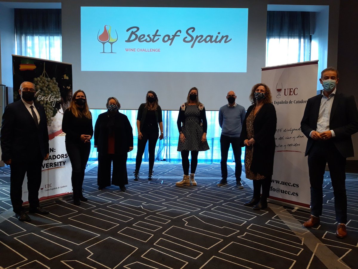 UECatadores's tweet photo. Sesiones de cata de @Bestofspainwine Challenge Netherlands 2021 con un elenco 🔝 de catadores holandeses como aval imprescindible de sus medallas

@Bestofspainwine Netherlands 2021 tasting sessions counting on the attendance of a 🔝 tasting panel as endorsement of its medals https://t.co/y3bkN4fgqy