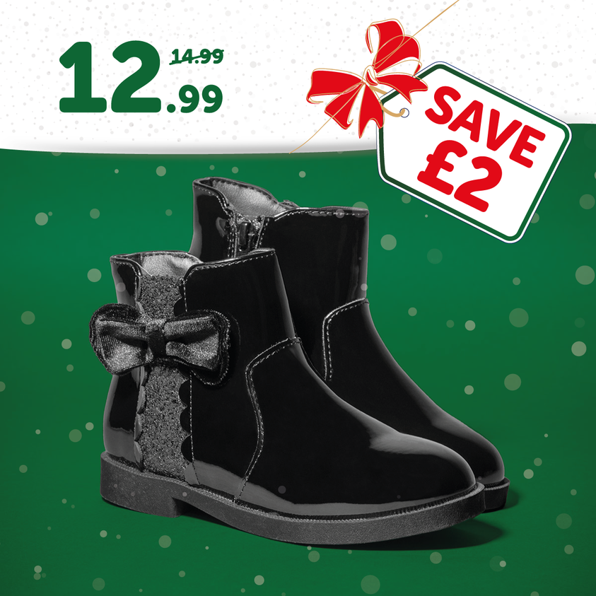 How cute are these boots???
A nice little saving on them too ahead of the big day! bit.ly/3oKdQcg @Shoezone